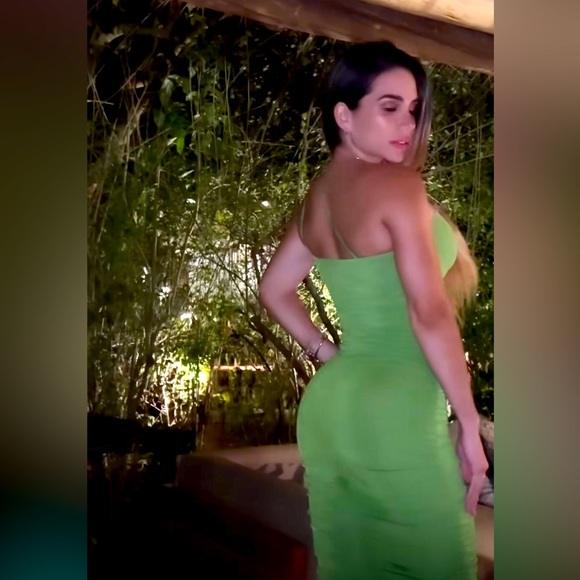 TRENDING DRESS - Picture 6 of 10